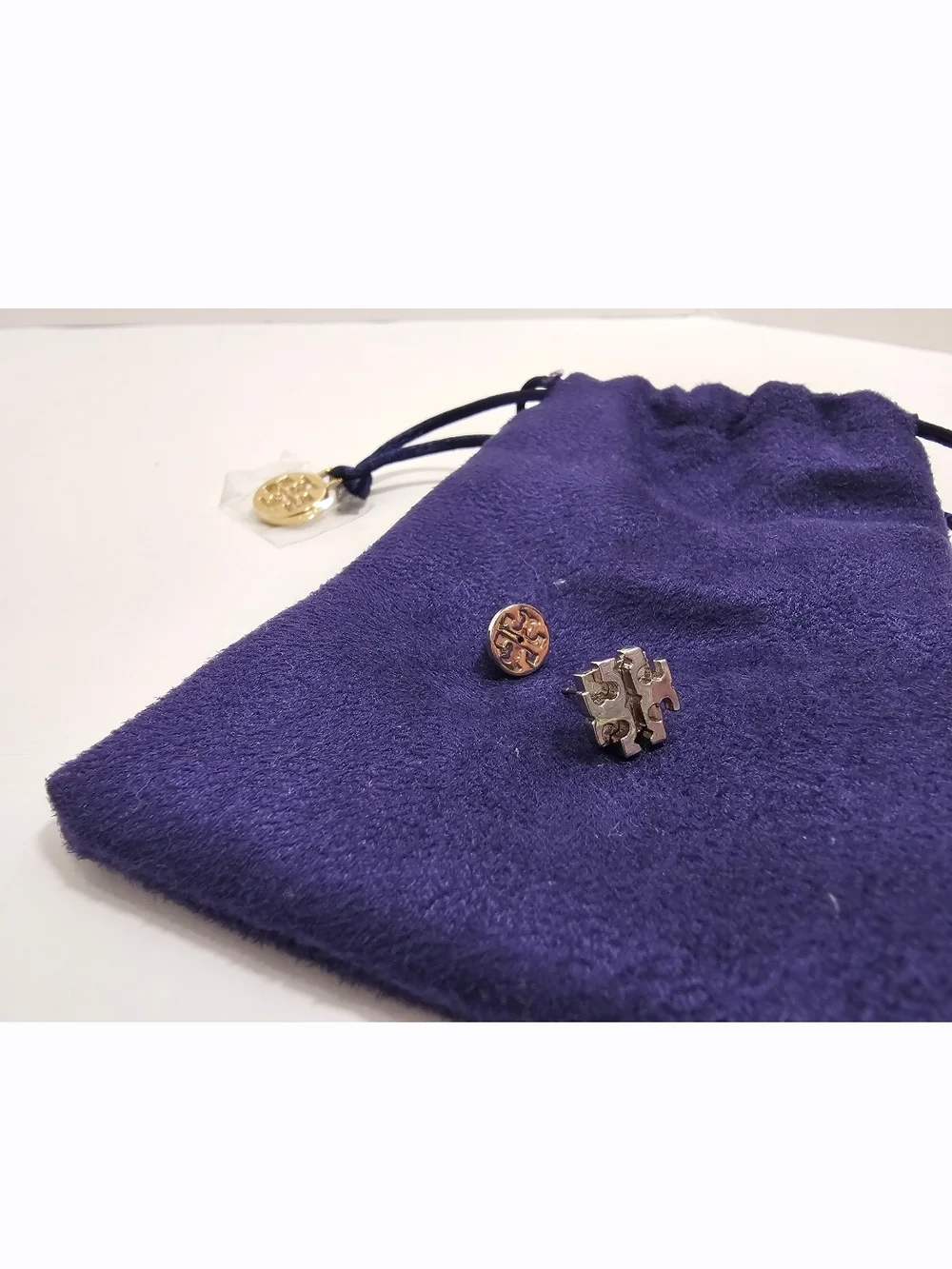 Tory Burch Eleanor Stacked 3D Logo Stud Earrings - Silver - Like New - Picture 3 of 5